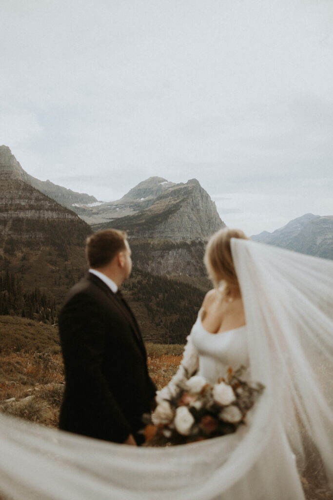 The Best Places to Elope in Glacier National Park (With All the Dreamy Vibes)