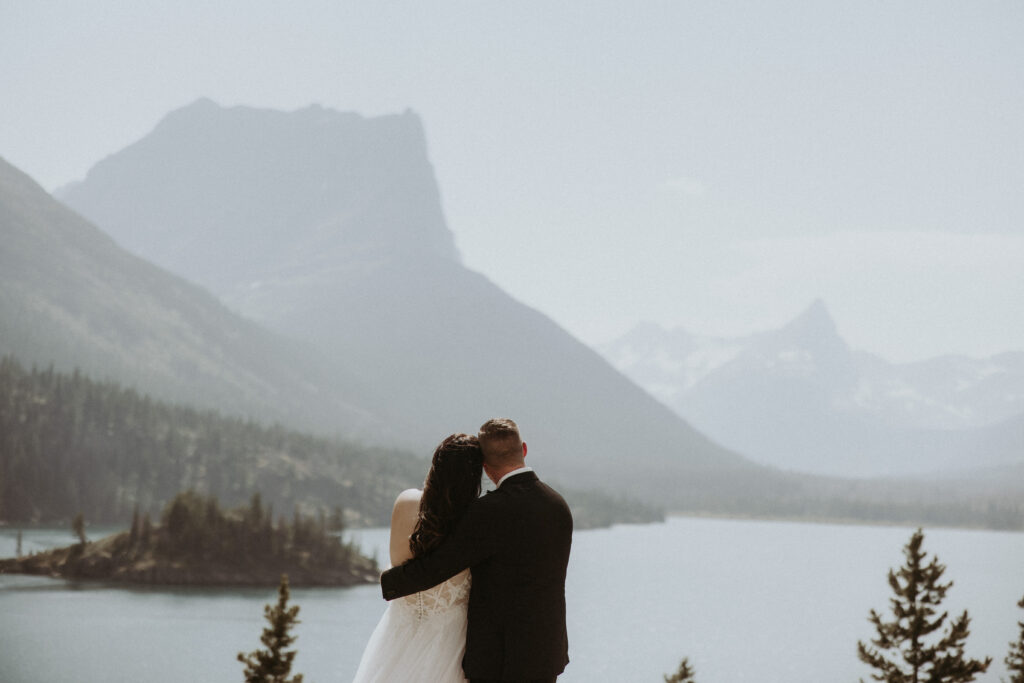 An Intimate Glacier Park Elopement with the Prettiest Backyard Details