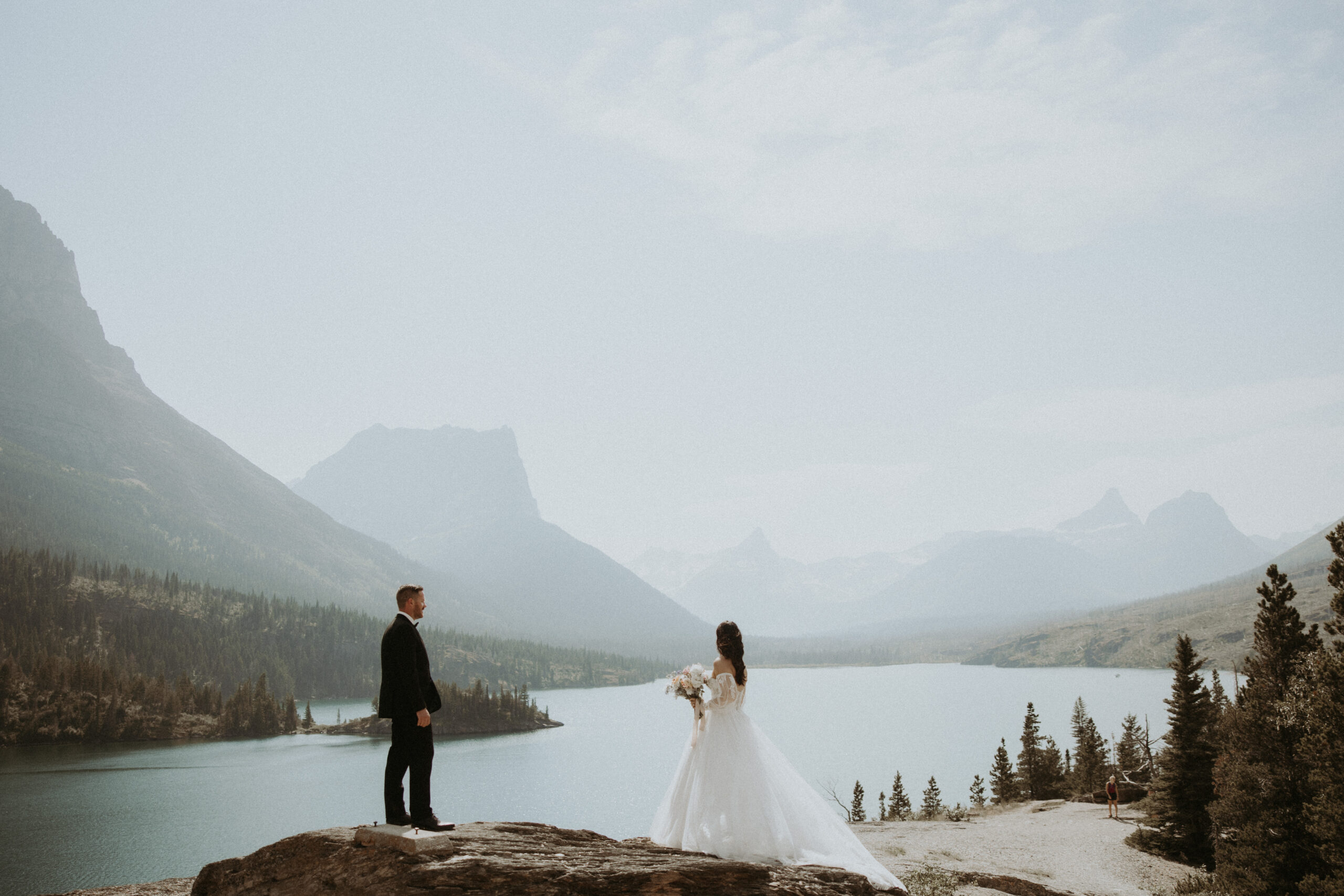 Stunning picture of the bride and groom at glacier national Park