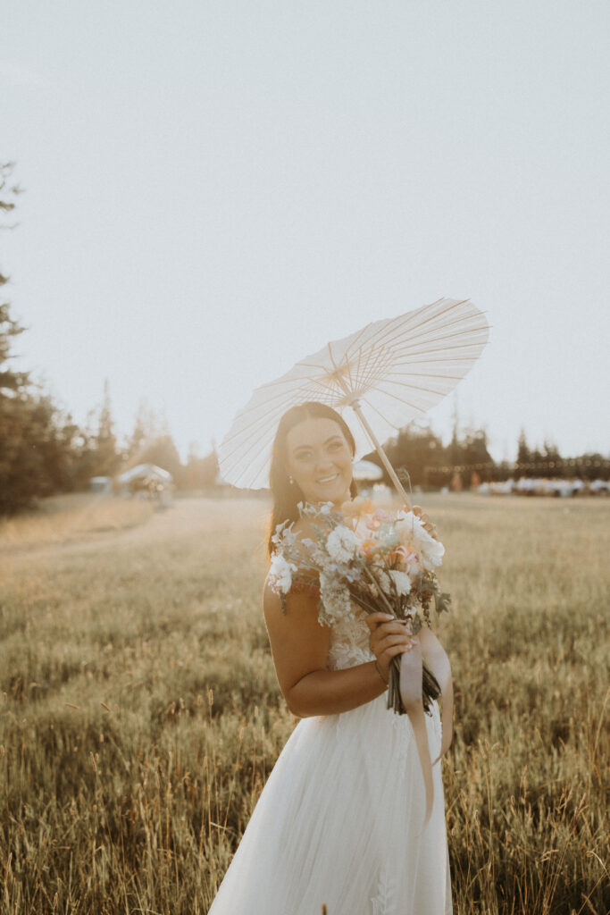 cute picture of the bride