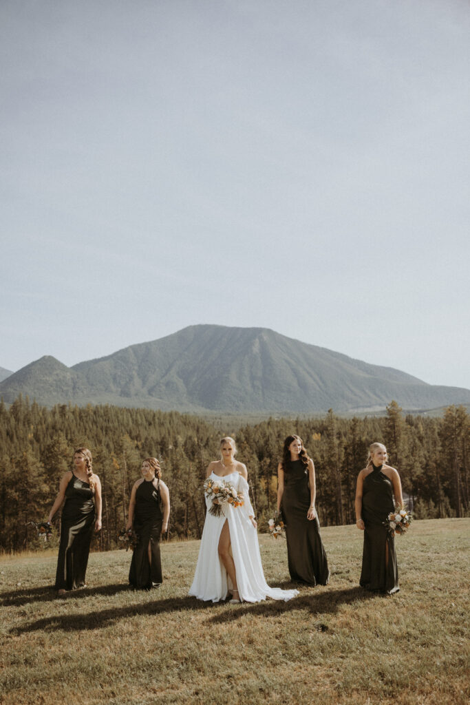Cute picture of the bride and her friends