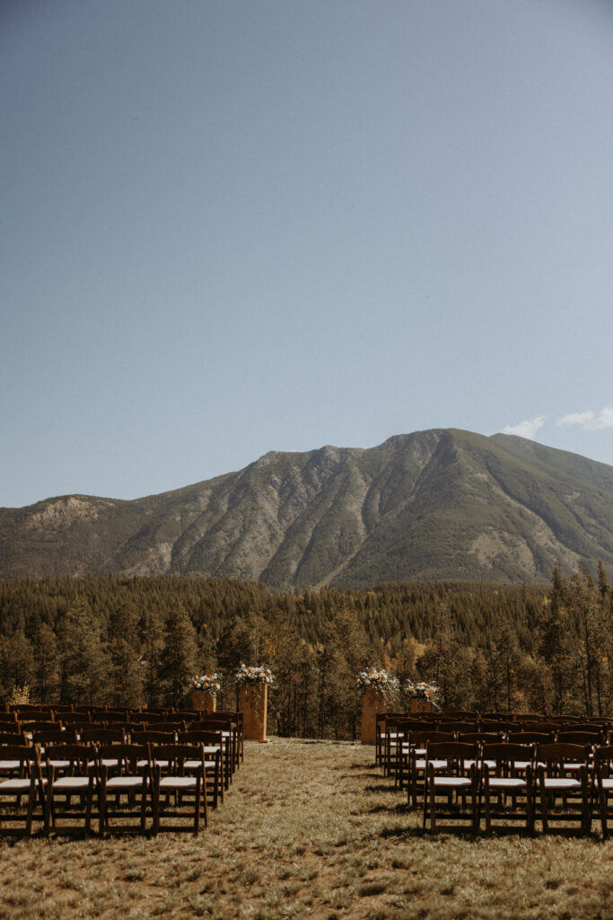 Stunning ceremony details