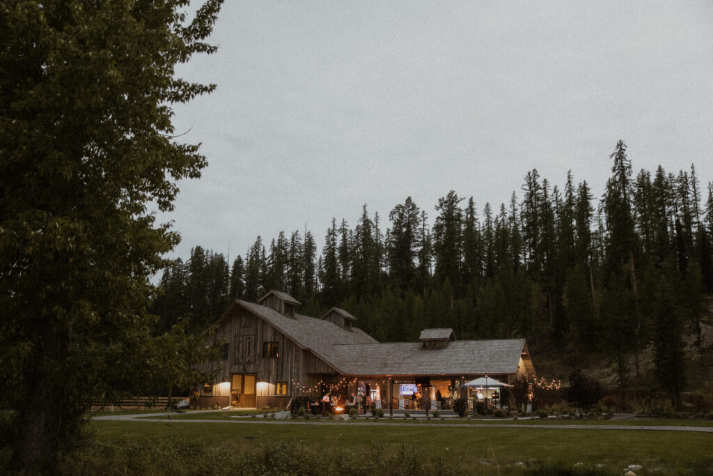 stunning wedding reception in montana