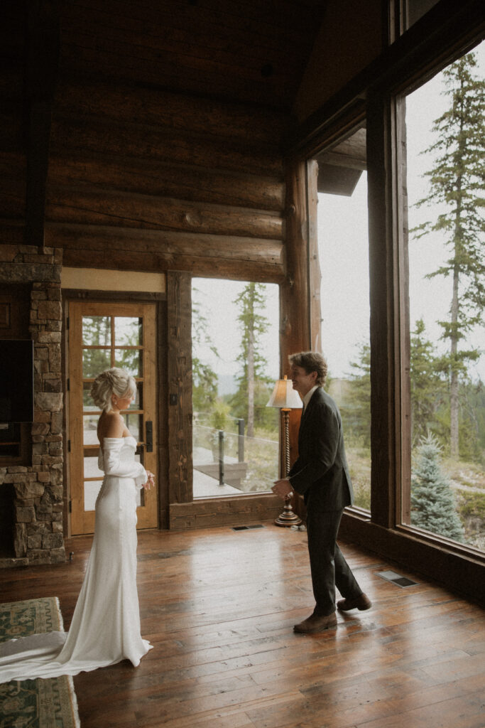 groom emotional at his first look with the bride