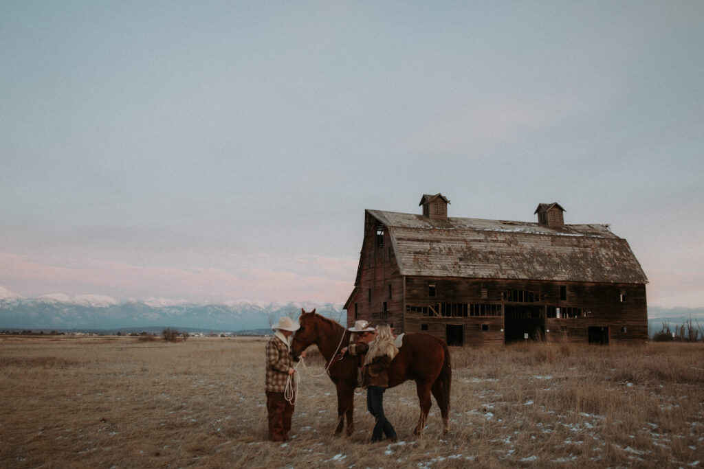 How to Plan the Perfect Engagement Photos (Without Overthinking It)