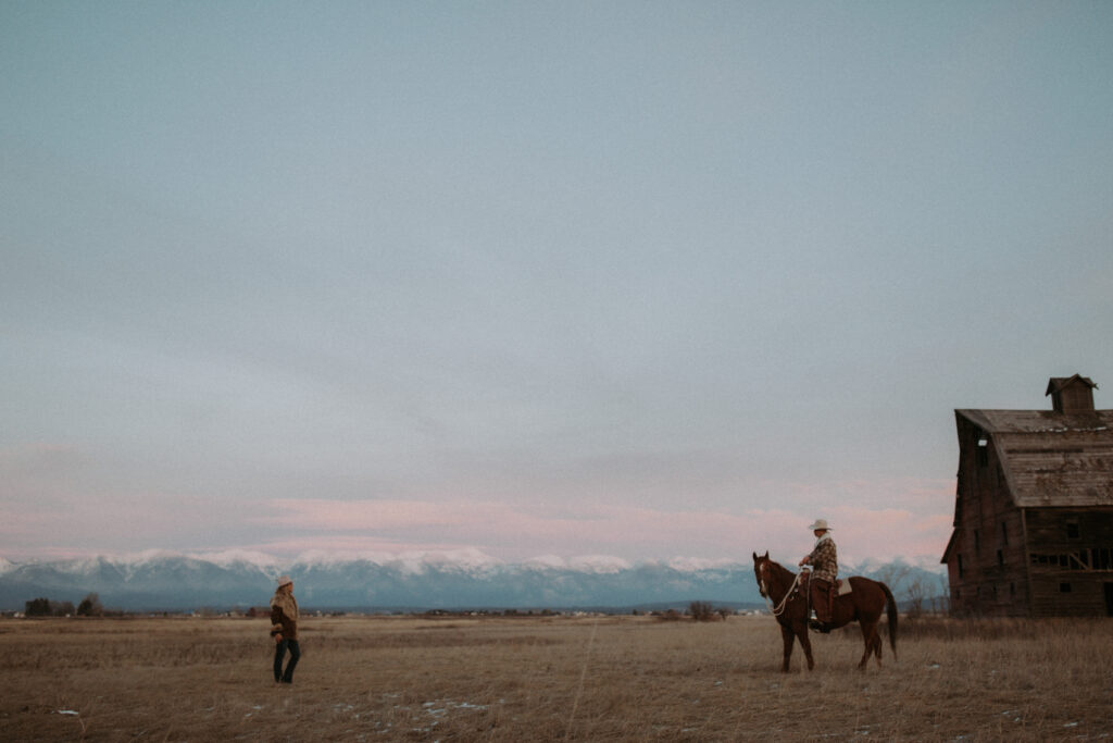 How to Plan the Perfect Engagement Photos (Without Overthinking It)