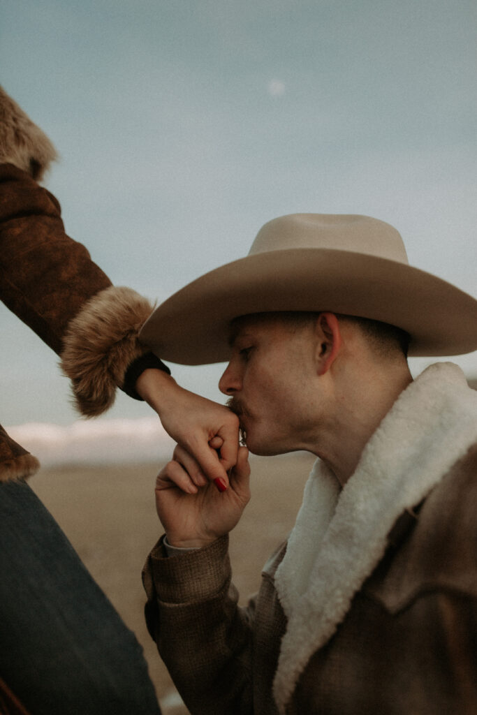 golden hour engagement portraits