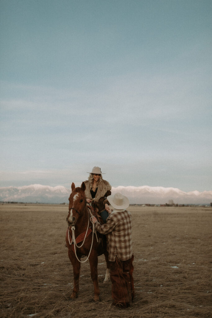 How to Plan the Perfect Engagement Photos (Without Overthinking It)