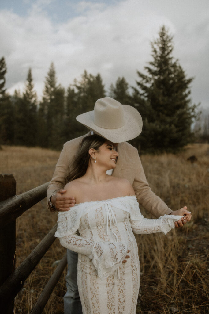 West Glacier Elopement Photos With Cozy Fall & Snowy Mountain Vibes
