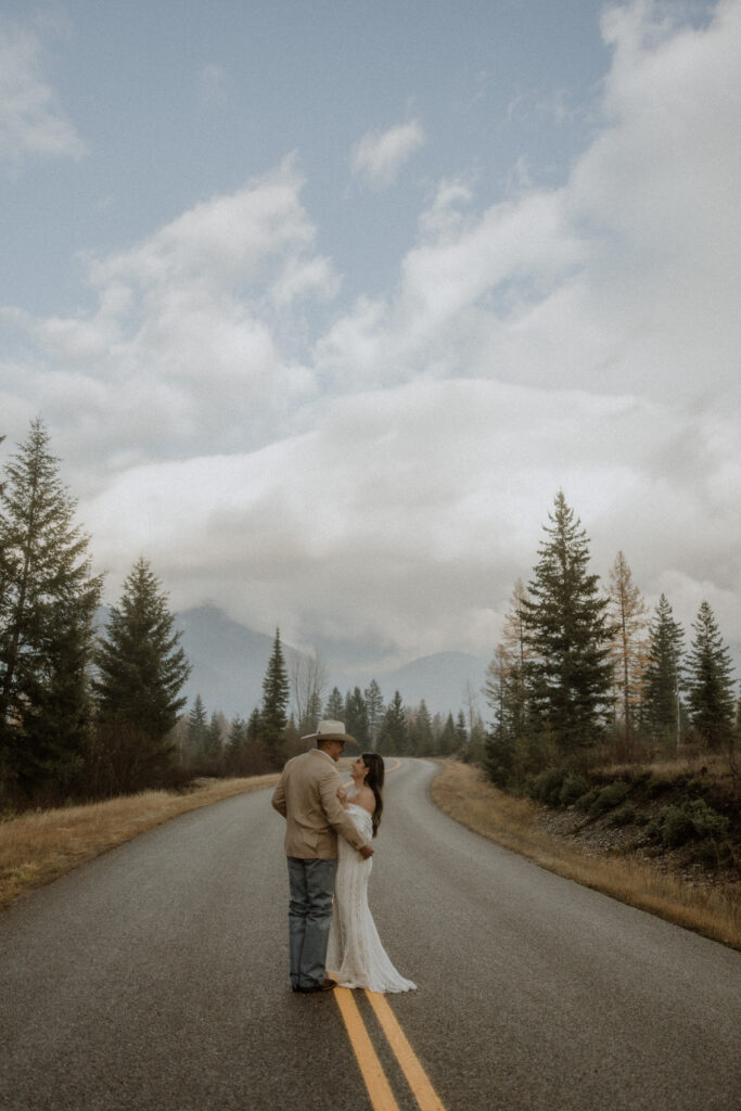 West Glacier Elopement Photos With Cozy Fall & Snowy Mountain Vibes